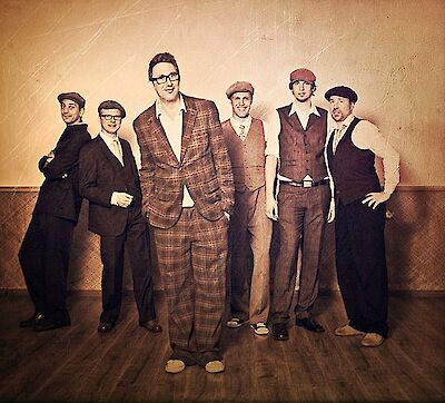 Ankündigungsmotiv für die Veranstaltung Lindy Hop Konzert mit „NIK NACK & the Chachkies“