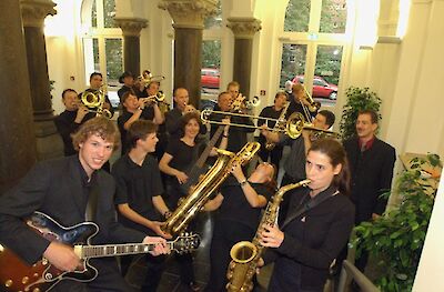 Ankündigungsmotiv für die Veranstaltung Big Band der Clara-Schumann-Musikschule